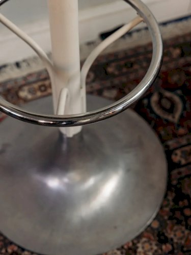 Pierre, le tabouret de bar en métal et skaï N°26