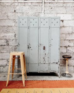 Pierre, the metal bar stool No. 12