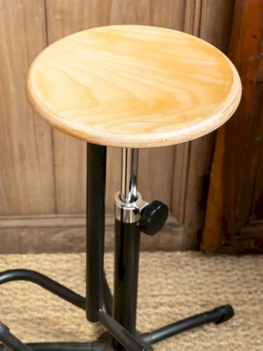 Pierre, le tabouret de bar en métal N°5