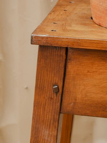 Pierre, le tabouret haut en bois N°23