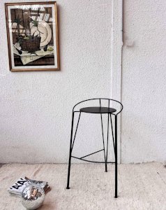 Pierre, le tabouret haut en métal N°19