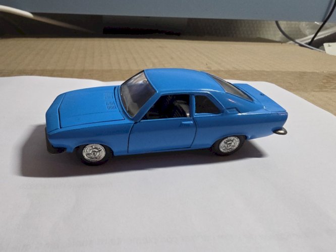Pilen Opel Manta - 1.43e