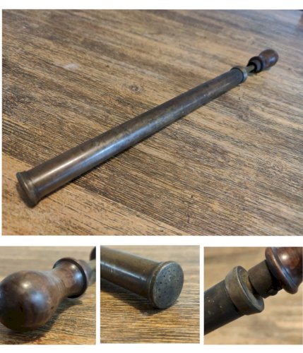 Pill Box / Boîte à Pilules Laiton Doré Couvercle Or Fin Damasquiné de Tolede