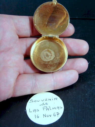 Pill Box / Boîte à Pilules Laiton Doré Couvercle Or Fin Damasquiné de Tolede