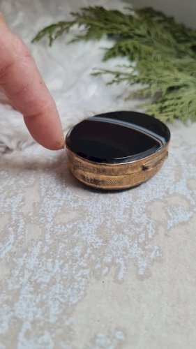 Pilulier ancienne en Agate 19 ème
