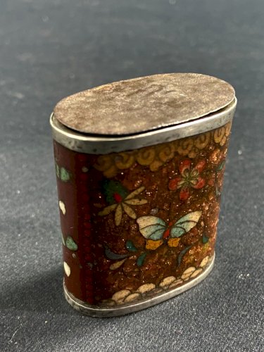 Pilulier tabatière XIXe émail cloisonné cerclage argent papillon Japon fin Edo
