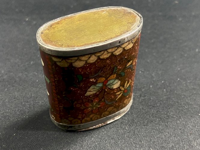 Pilulier tabatière XIXe émail cloisonné cerclage argent papillon Japon fin Edo