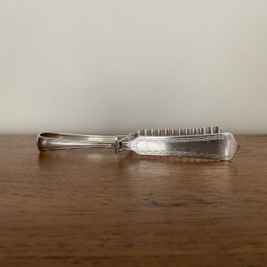 Silver asparagus tongs, Minerva hallmark, 19th century, M3758.