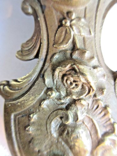 Pince à billets Napoléon III ou à courrier en bronze, Louis XV: angelot, acanthe