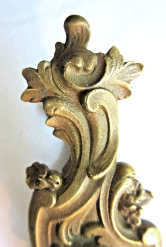 Pince à billets Napoléon III ou à courrier en bronze, Louis XV: angelot, acanthe