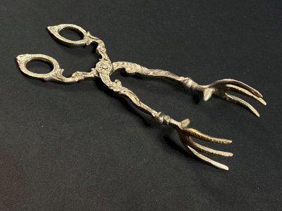 Pince à glaçons en métal de style Louis XV