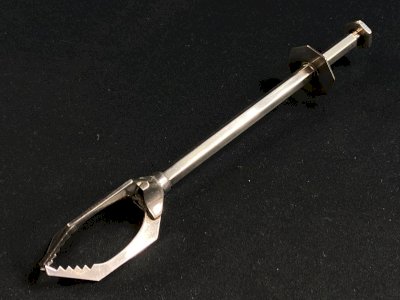 Silver-plated ice tongs and/or sugar tongs, "crab" system
