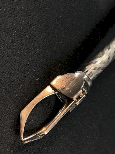 Pince à glaçons et / ou à sucre métal argenté à décor guilloché, système "crabe"