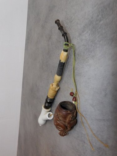 PIPE ANCIENNE EN BOIS SCULPTE REF JAC