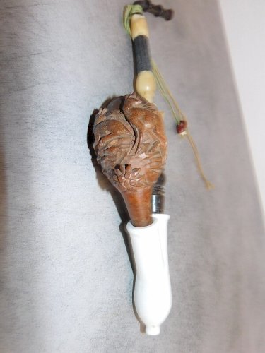 PIPE ANCIENNE EN BOIS SCULPTE REF JAC