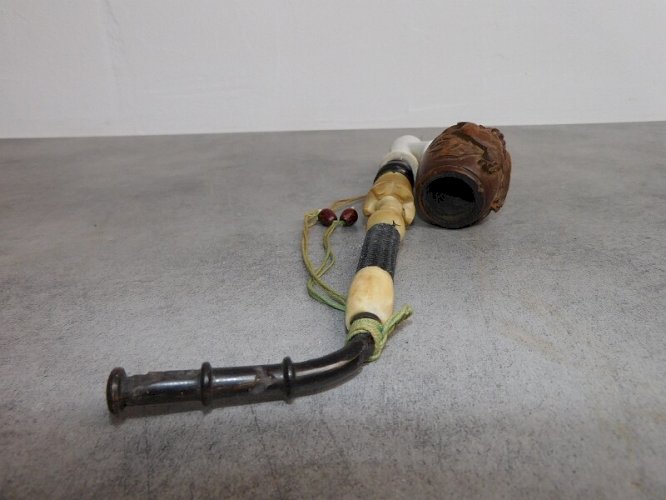 PIPE ANCIENNE EN BOIS SCULPTE REF JAC