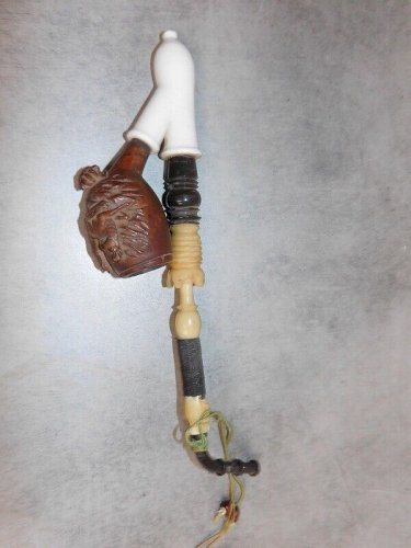 PIPE ANCIENNE EN BOIS SCULPTE REF JAC