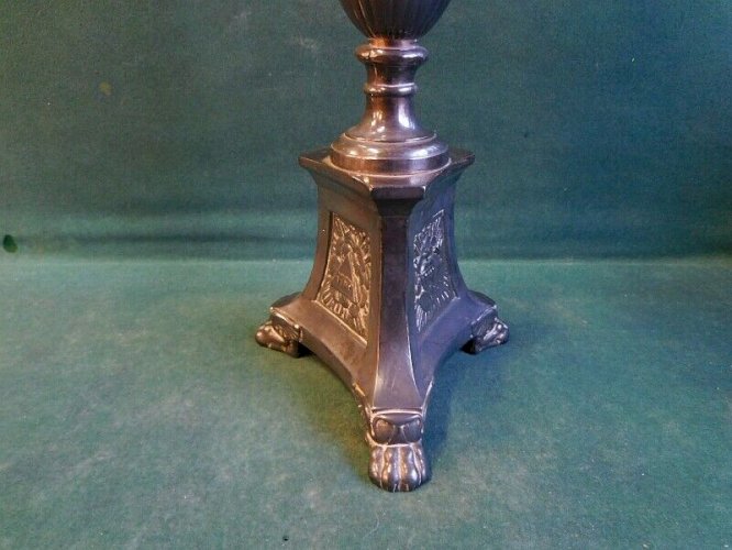 PIQUE CIERGE MONTE EN LAMPE BOUGEOIR EN METAL ARGENTE RELIGIEUX N°4