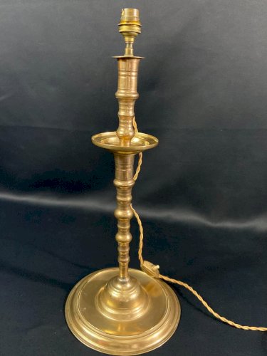 Pique-cierge monté en pied de lampe en laiton XVIIIe