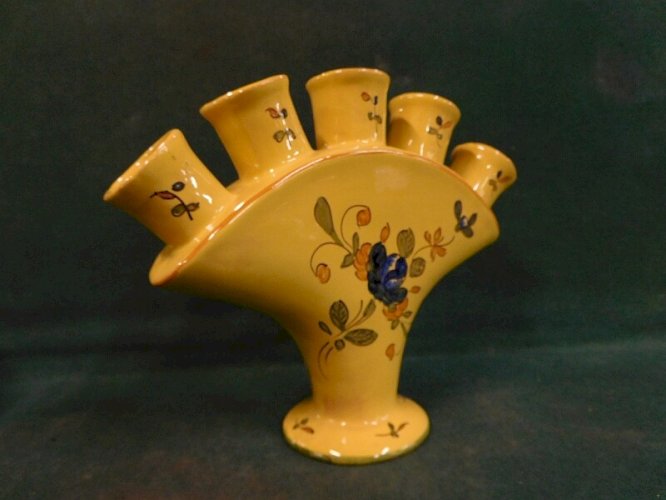 PIQUE FLEURS EN FAIENCE DE VIEUX MONTPELLIER