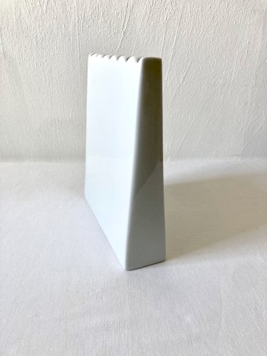 Pique-fleurs / vase soliflore Serax à 7 ouvertures – céramique blanche