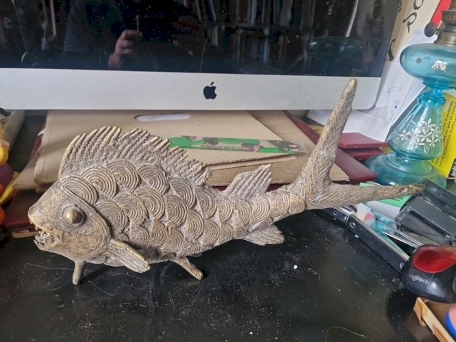 PIRHANA en bronze. 35 CM