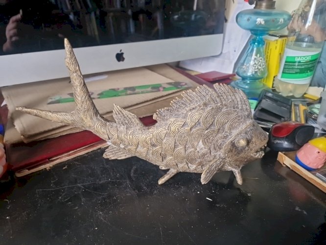 PIRHANA en bronze. 35 CM