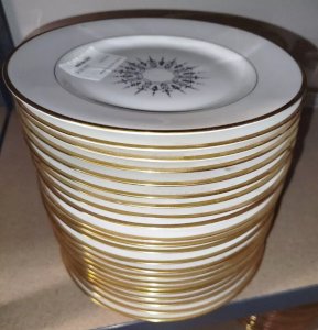 PIRKEN HAMMER Lot de 22 Assiettes Plates Ceramique 22CUIS 20/12