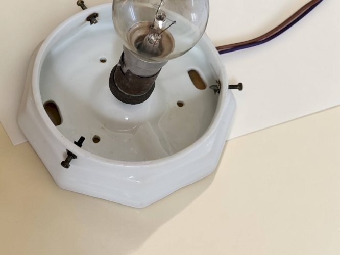 Plafonnier boule en opaline, Art Déco/industriel — années 1930-1950