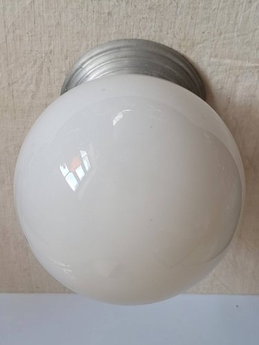Plafonnier Boule en verre opalin