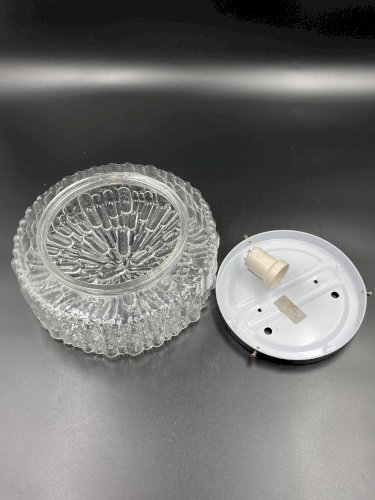 Plafonnier en verre moulé Massive