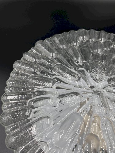 Plafonnier en verre moulé Massive