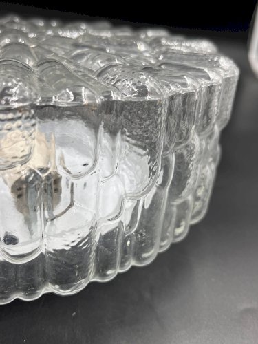 Plafonnier en verre moulé Massive