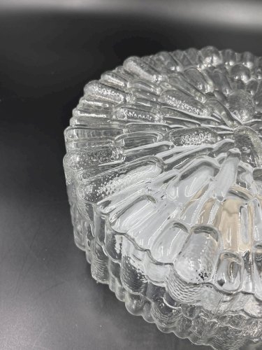 Plafonnier en verre moulé Massive