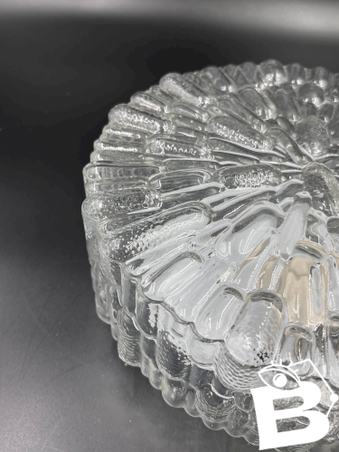 Plafonnier en verre moulé Massive