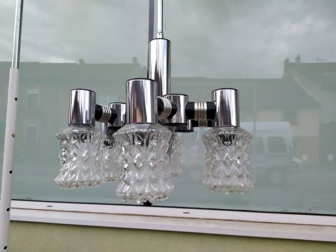 Plafonnier vintage en chrome plaqué et en verre coupé targetti 1970 lustre