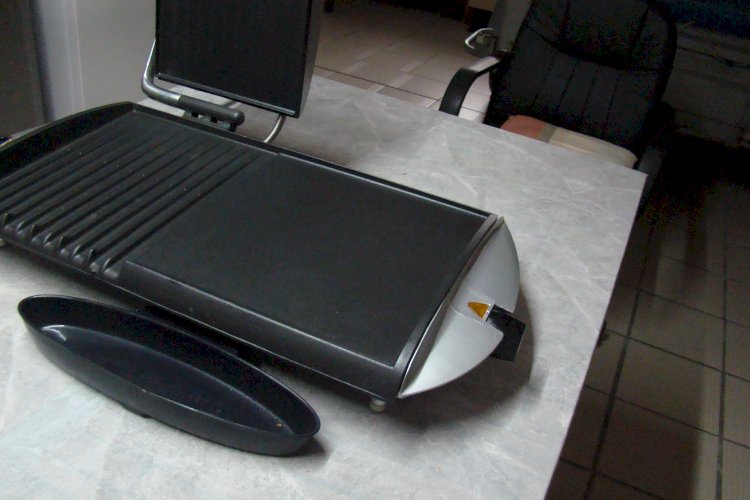 PLANCHA  de table