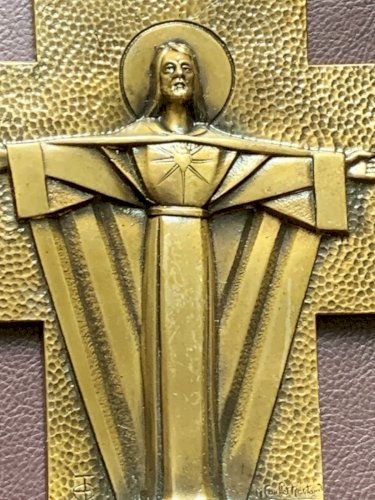 Plaque bas relief bronze doré Christ roi signé Maria Caullet Nantard art déco