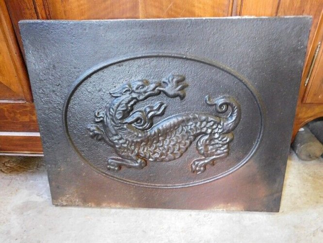 PLAQUE DE CHEMINEE DRAGON