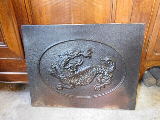 PLAQUE DE CHEMINEE DRAGON