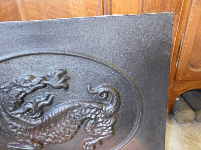 PLAQUE DE CHEMINEE DRAGON