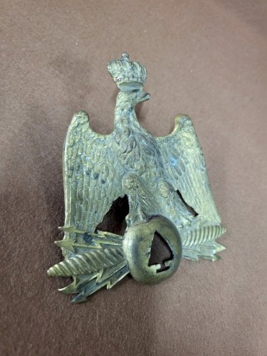 PLAQUE DE SHAKO AIGLE COURONNE