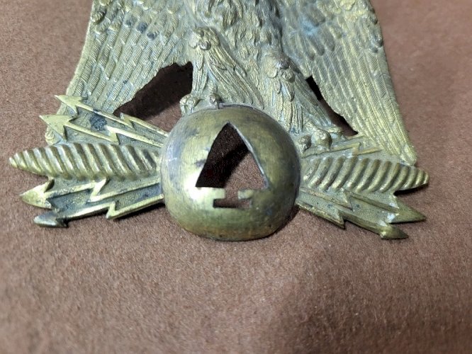 PLAQUE DE SHAKO AIGLE COURONNE