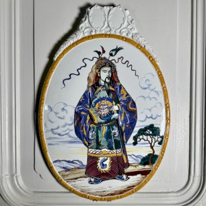 Plaque décor au Chinois manufacture de Choisy-le-Roi HB double coquille M3922