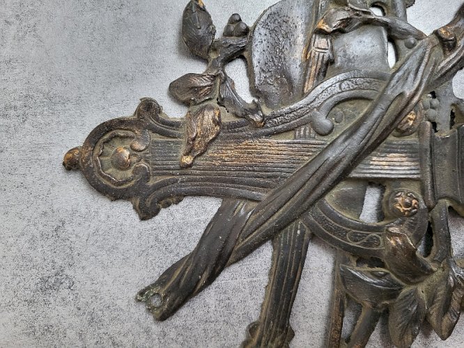PLAQUE DECORATIVE EN REGULE ANCIENNE