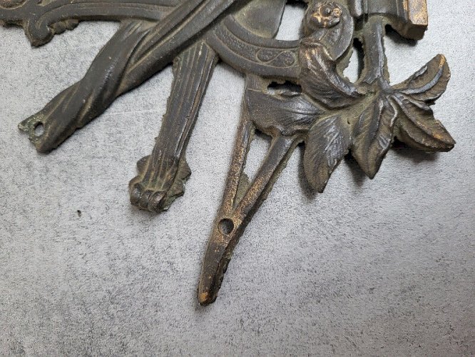 PLAQUE DECORATIVE EN REGULE ANCIENNE