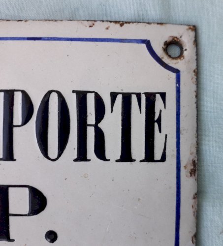 Plaque émaillée