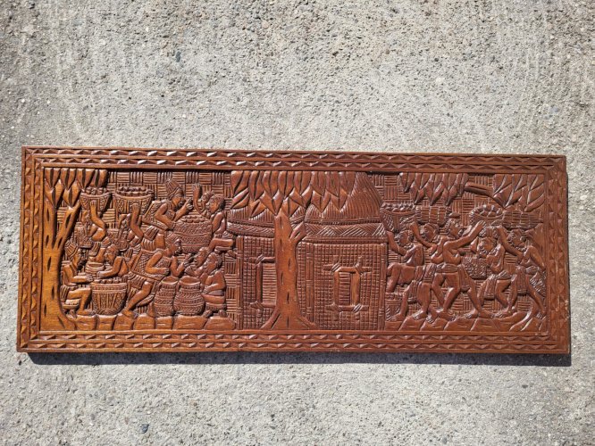 PLAQUE EN BOIS SCULPTEE TRAVAIL AFRICAIN N° 2