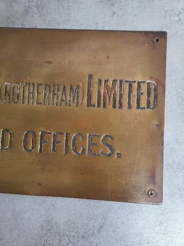 PLAQUE EN LAITON REGISTERED OFFICES JOHN BAKER ET C° ROTHERHAM  N°2