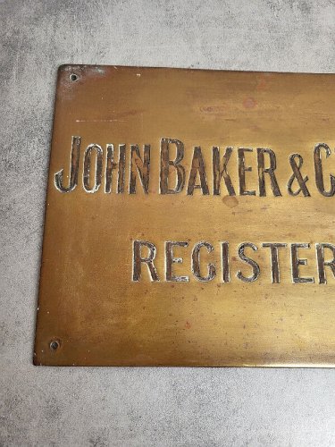 PLAQUE EN LAITON REGISTERED OFFICES JOHN BAKER ET C° ROTHERHAM  N°2